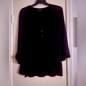 Black top in excellent used condition.